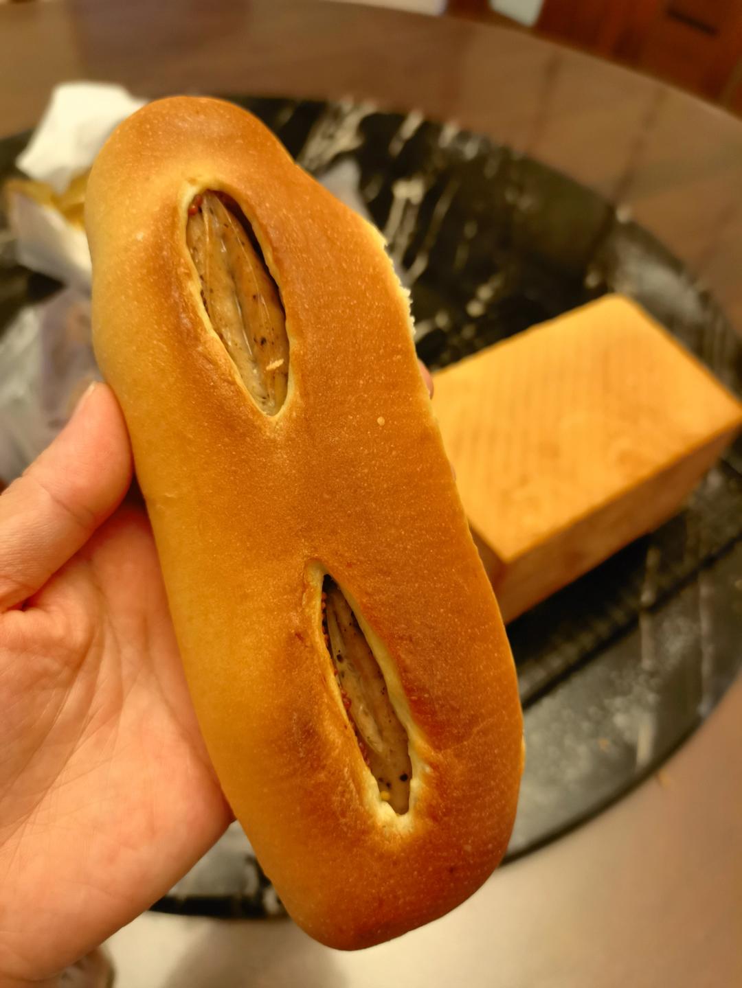 法式芥末籽脆肠包