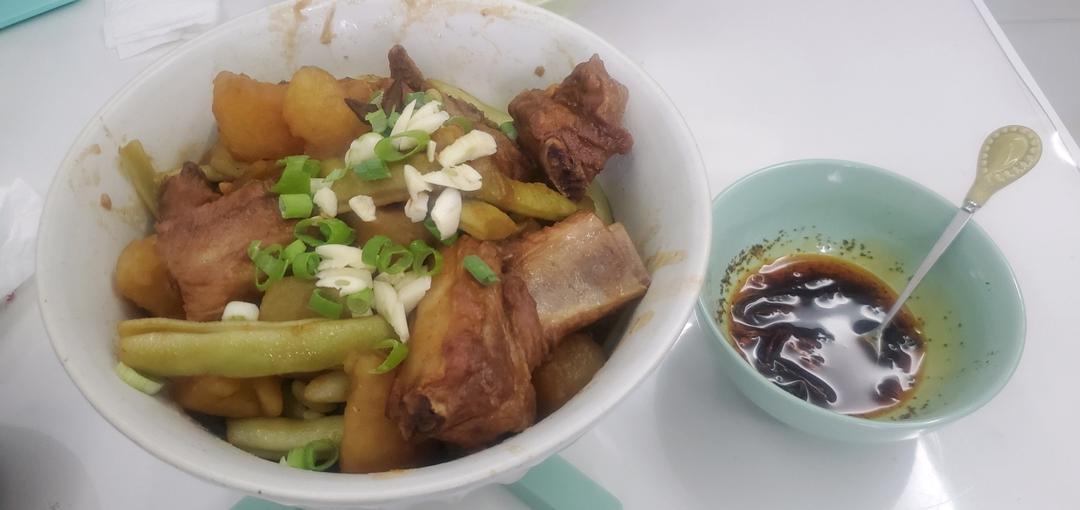 硬菜代表--排骨炖豆角土豆（豆角焖面胚子）