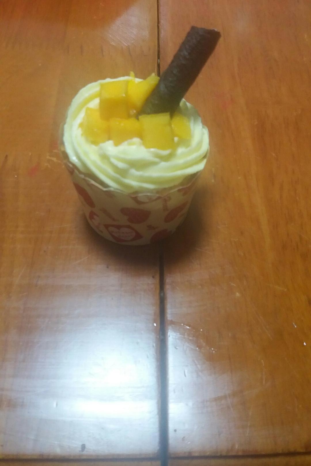 海绵纸杯蛋糕