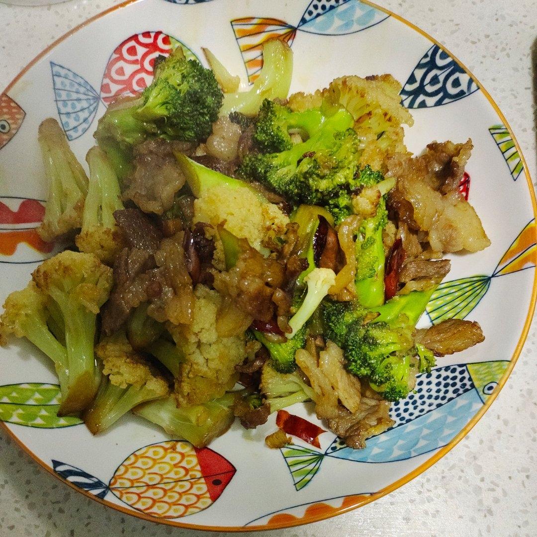 干煸菜花（花菜炒肉）