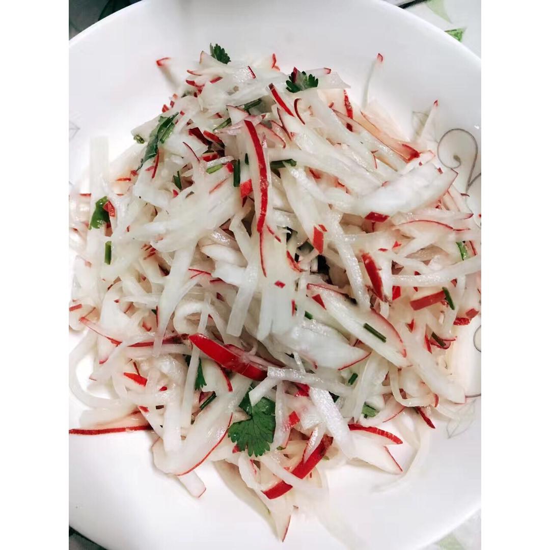 凉拌白萝卜丝