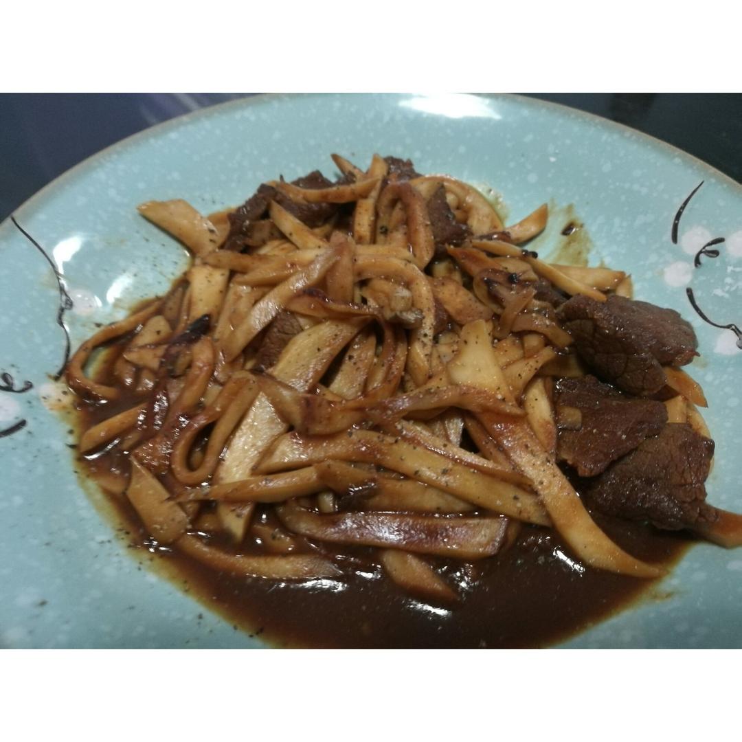黑胡椒杏鲍菇牛肉粒