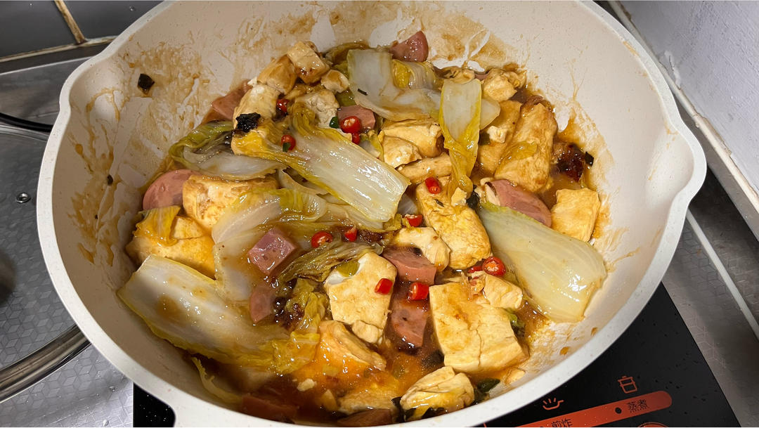 暖乎乎的娃娃菜烧豆腐，最适合转凉的天暖胃