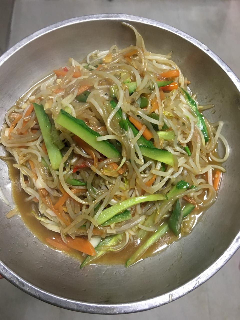 豆芽炒粉丝