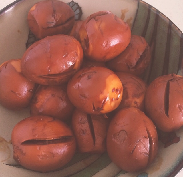 乡巴佬卤鸡蛋