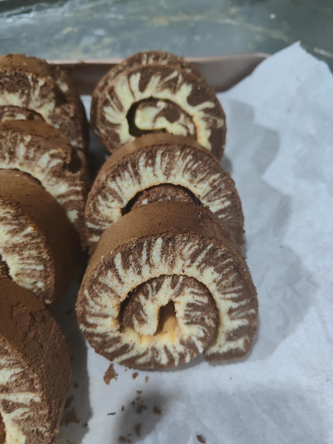 可可旋风蛋糕卷