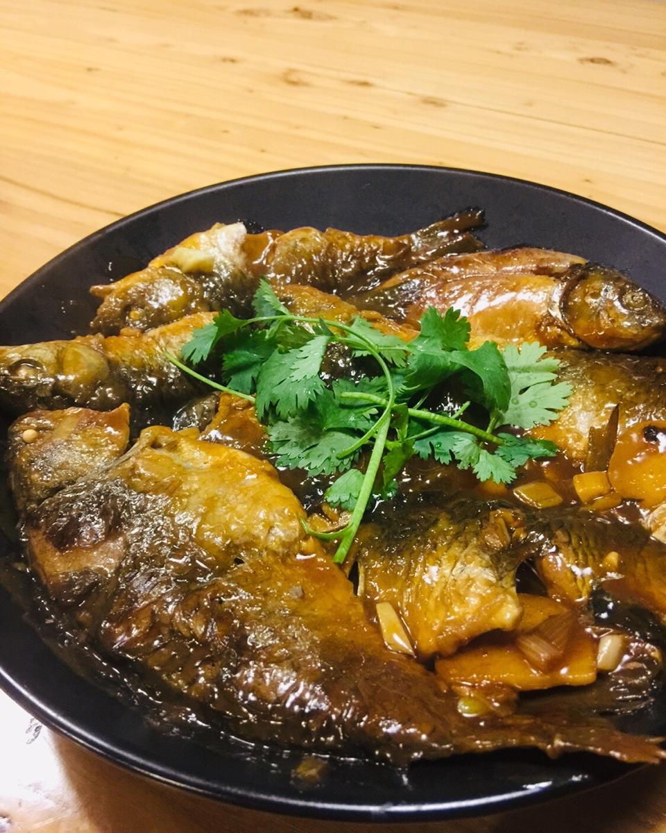 家常炖鲫鱼