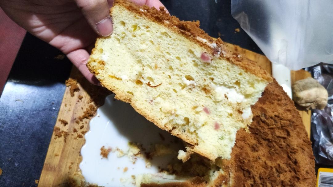 海苔肉松戚风蛋糕