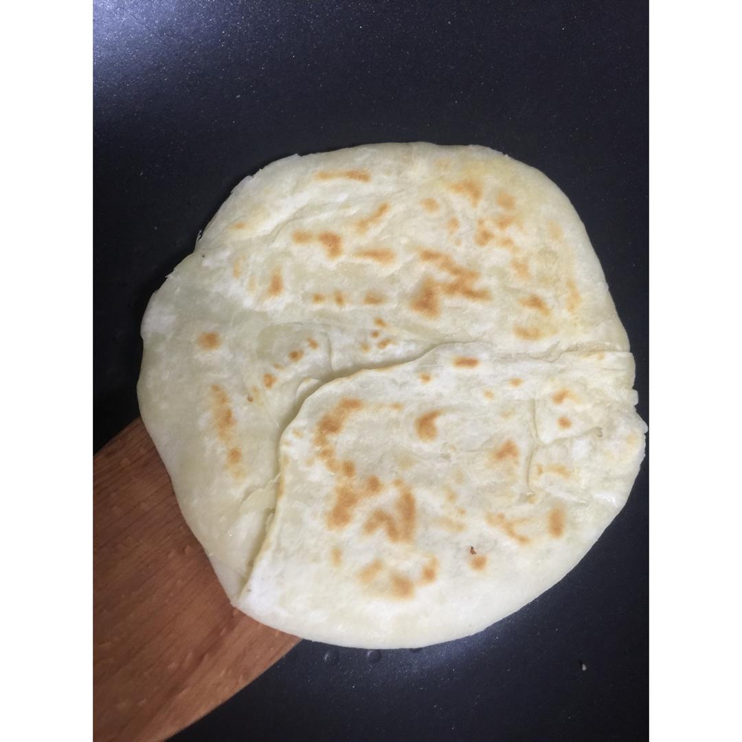 家常饼，饼类食品的基础款，步骤超详细，不怕学不会。