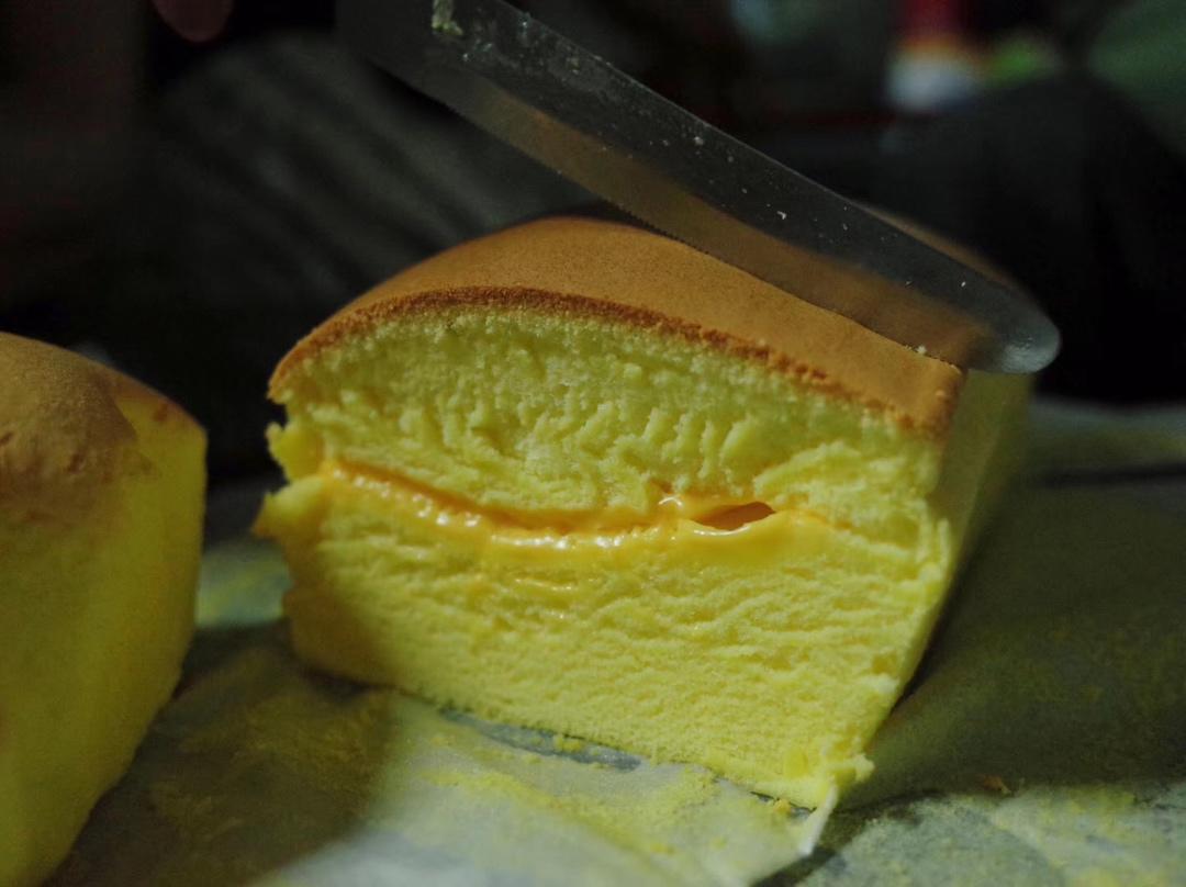 堪比柯基屁股
爆浆芝士🧀古早蛋糕