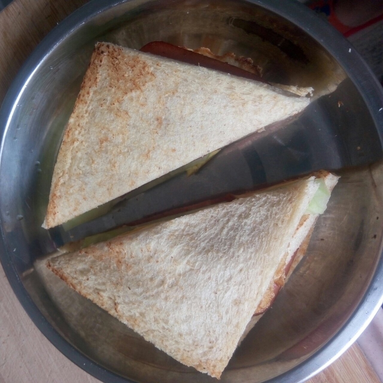 火腿芝士蛋三文治