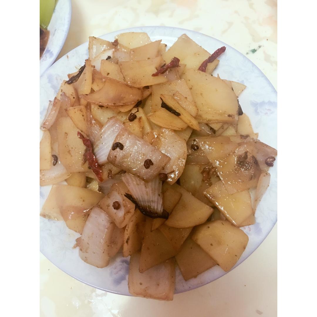 孜然洋葱土豆片