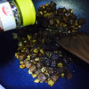 黑胡椒杏鲍菇牛肉粒的做法 步骤10