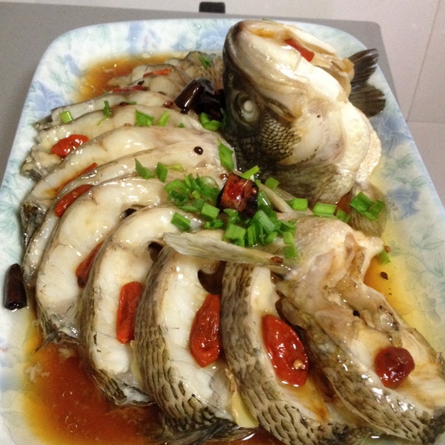 清蒸鲈鱼