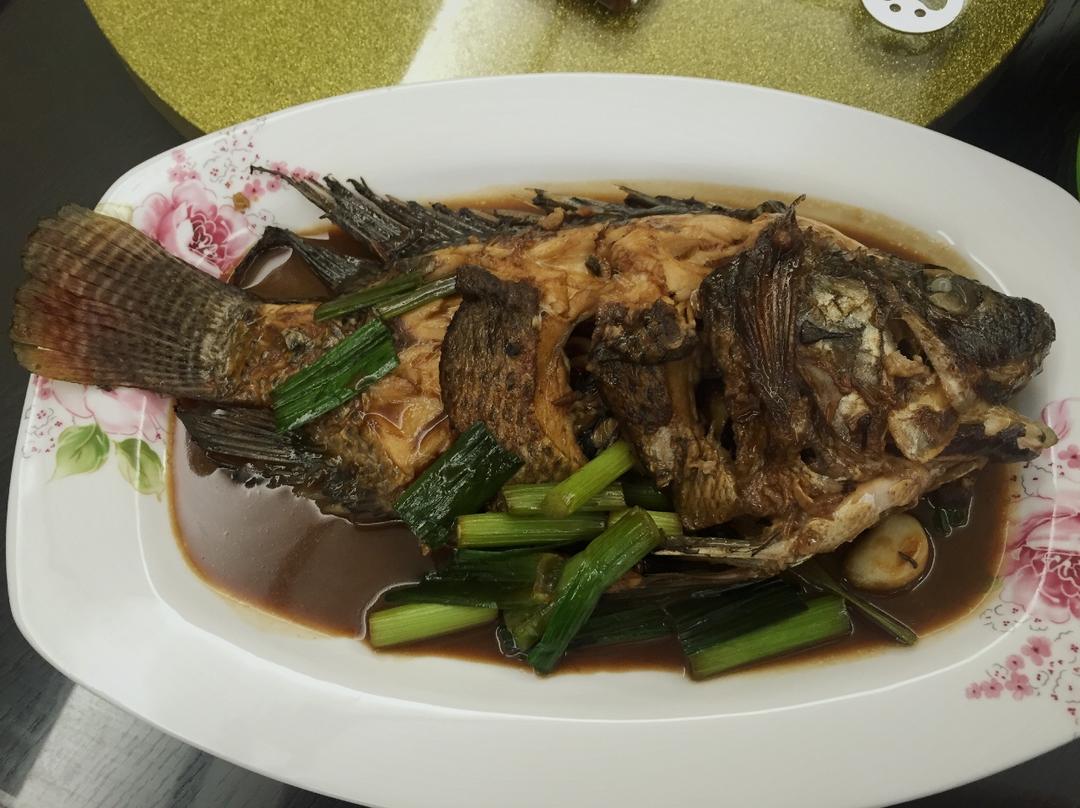 红烧鱼
