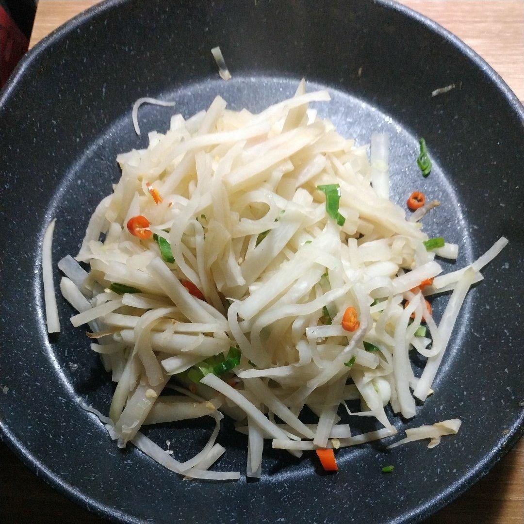清炒白萝卜丝