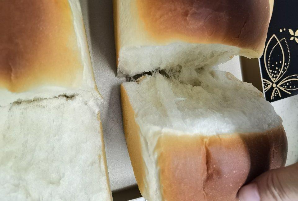 奶香纯粹的重料淡奶油吐司