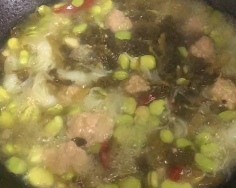 开胃下饭的酸菜蚕豆汤