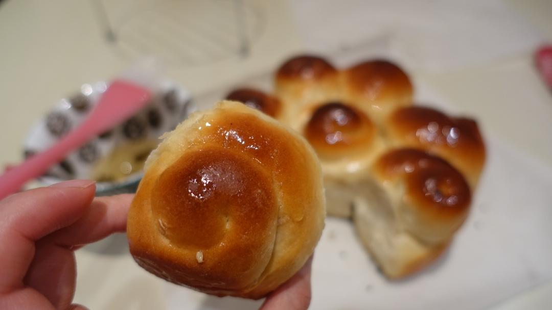 脆底蜂蜜小面包