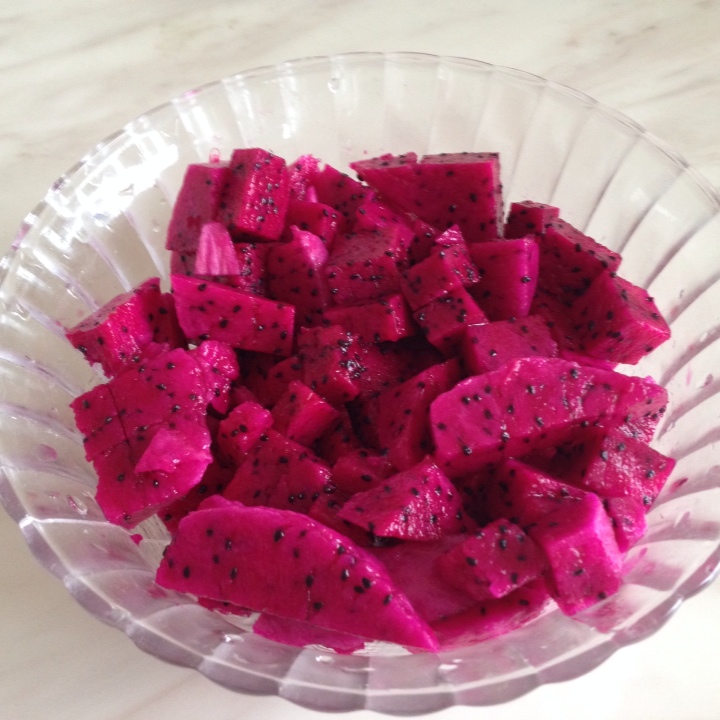 三刀快速切火龙果