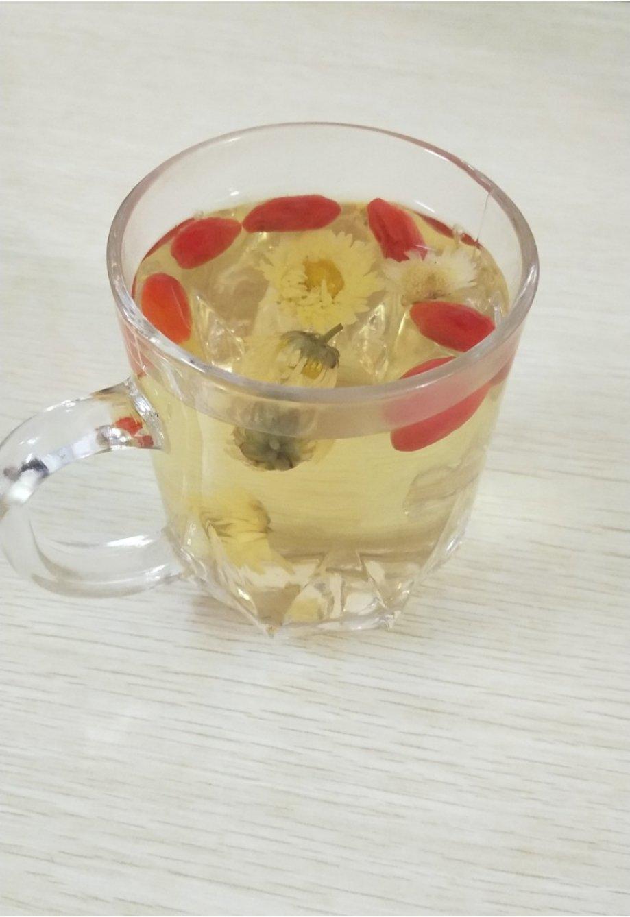 千寻13做的枸杞菊花茶