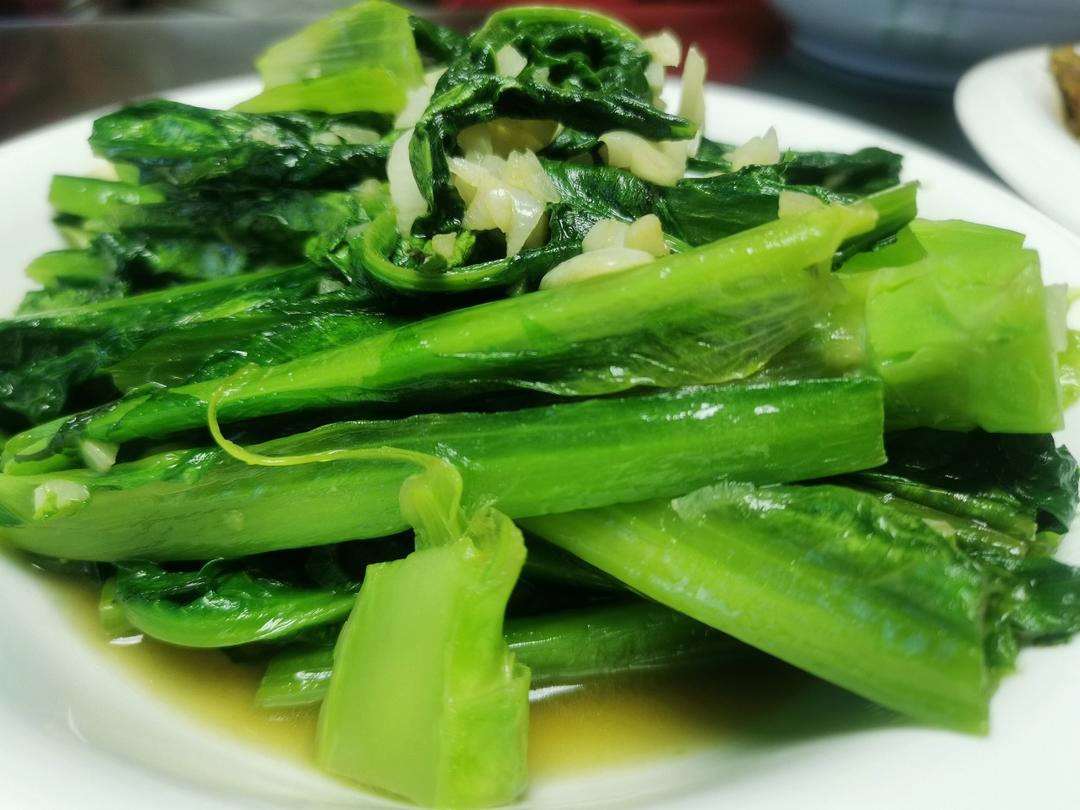 清炒油麦菜