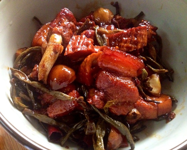 啤酒炖五花肉干豆角