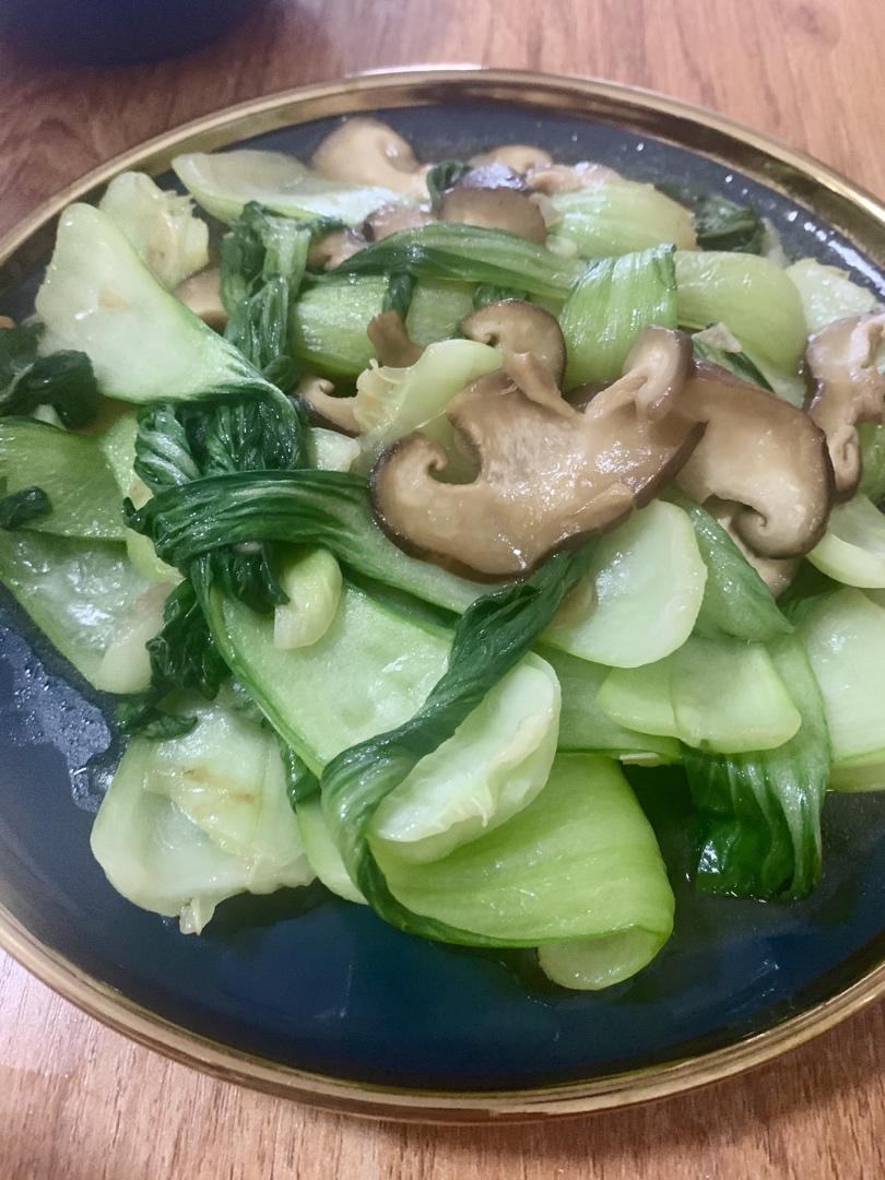 简易版香菇扒油菜