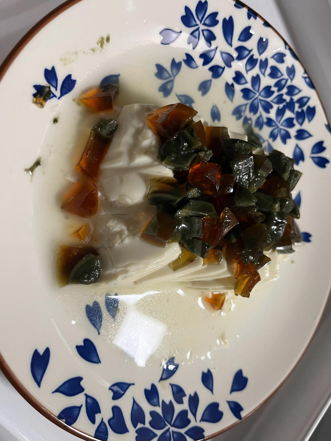 皮蛋拌豆腐