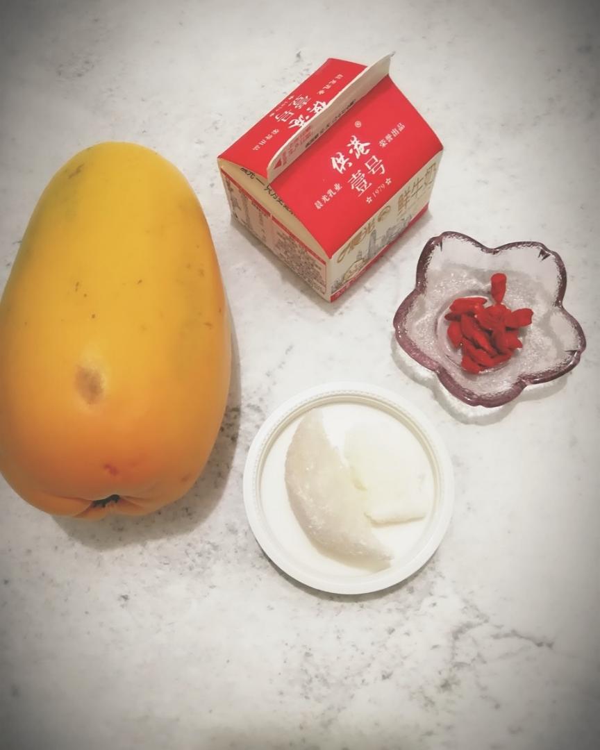 木瓜牛奶燕窝的做法 步骤1
