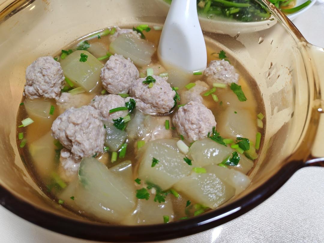 巨鲜美的冬瓜丸子汤