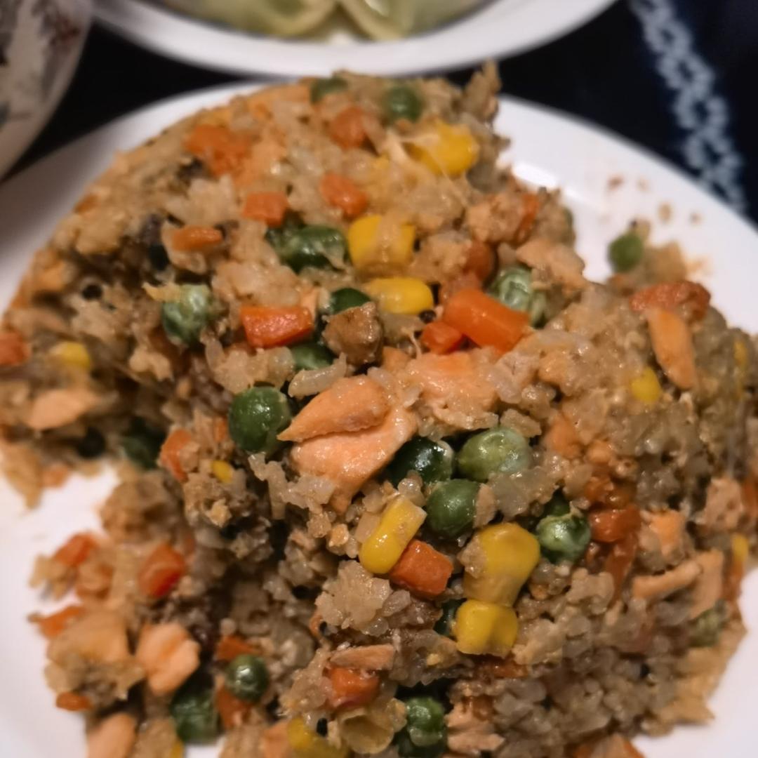 三文鱼炒饭