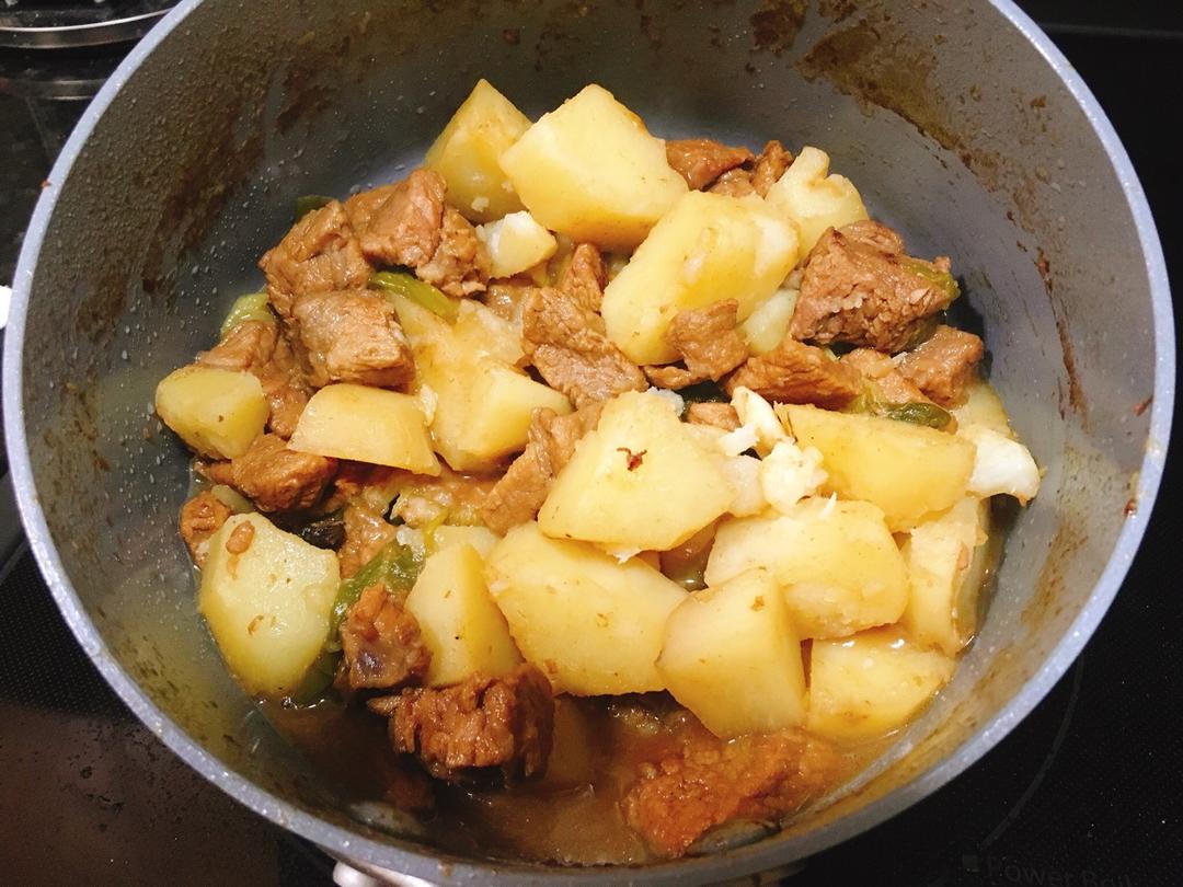 牛肉炖土豆