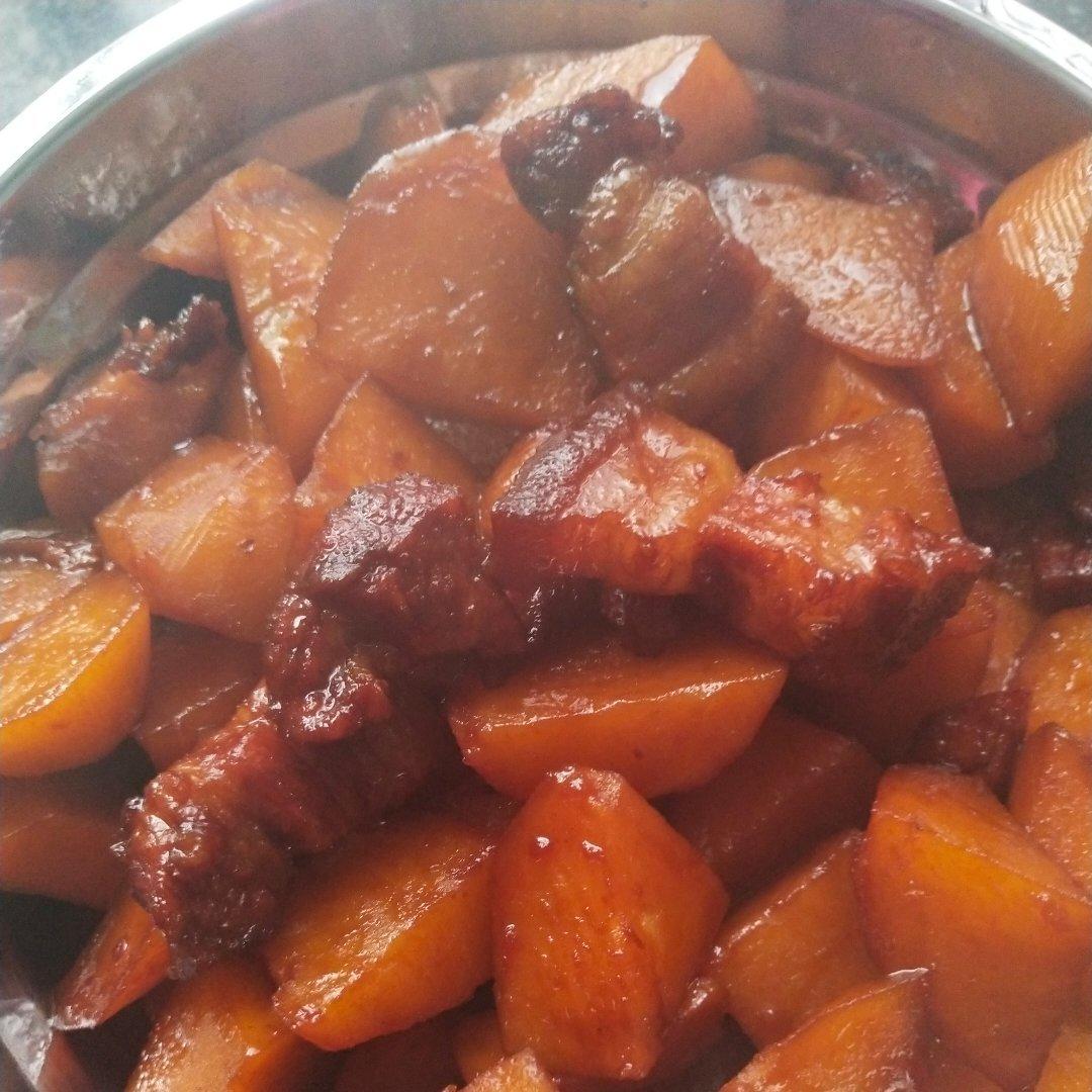 堂妈小厨——小土豆红烧肉