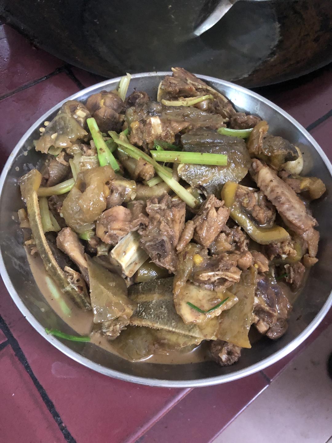 水鱼焖鸡（霸王别姬）