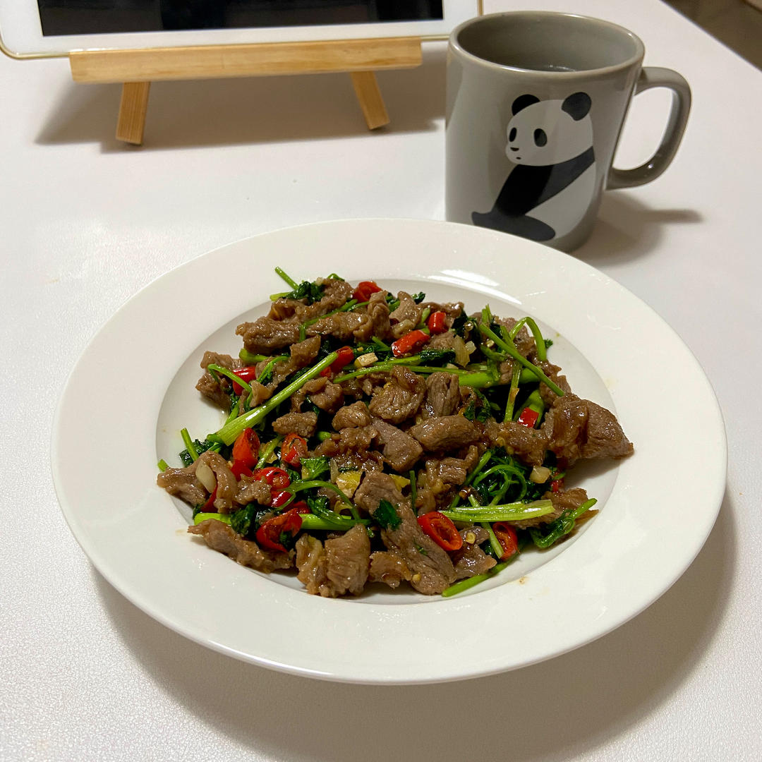 不下两碗饭算我输，快手热辣小炒牛肉