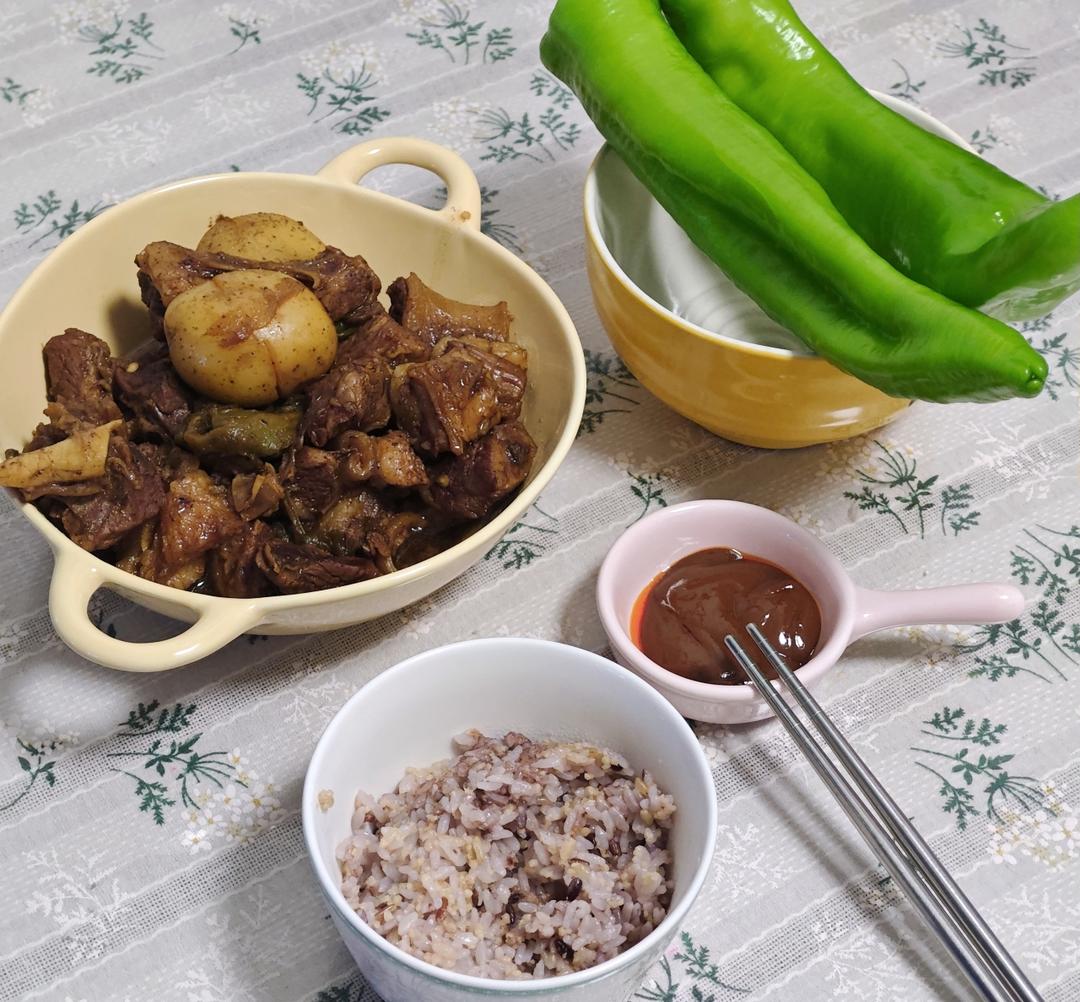 做法简单而美味的酱牛肉