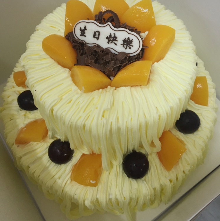 详细的裱花教程--彩虹蛋糕