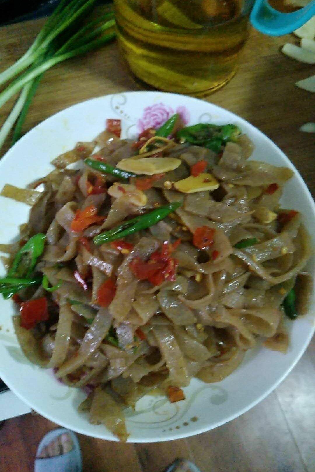 特淘淘做的老干妈炒魔芋