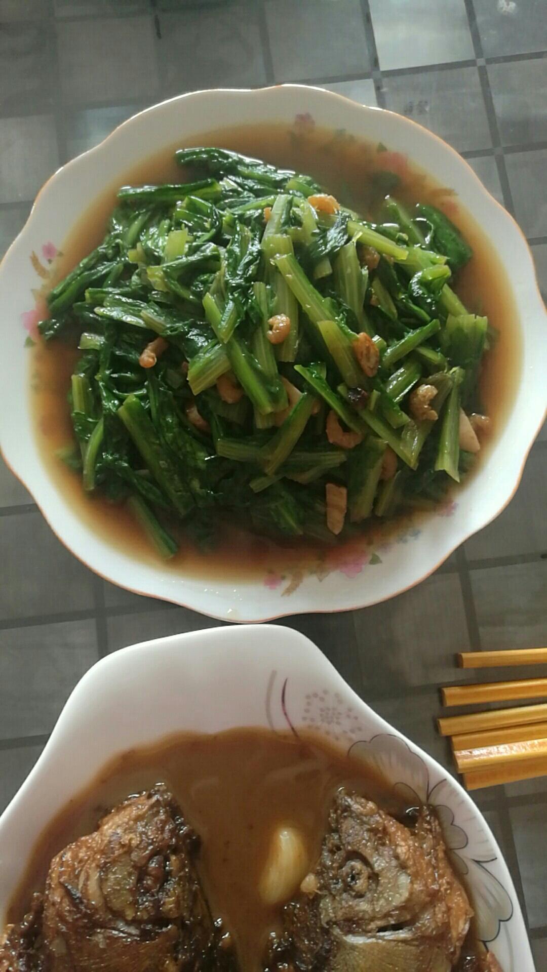 油麦菜炒虾仁