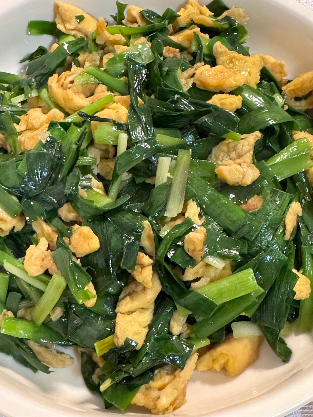 韭菜炒鸡蛋——三分钟快手下饭菜 掌握火候的秘诀