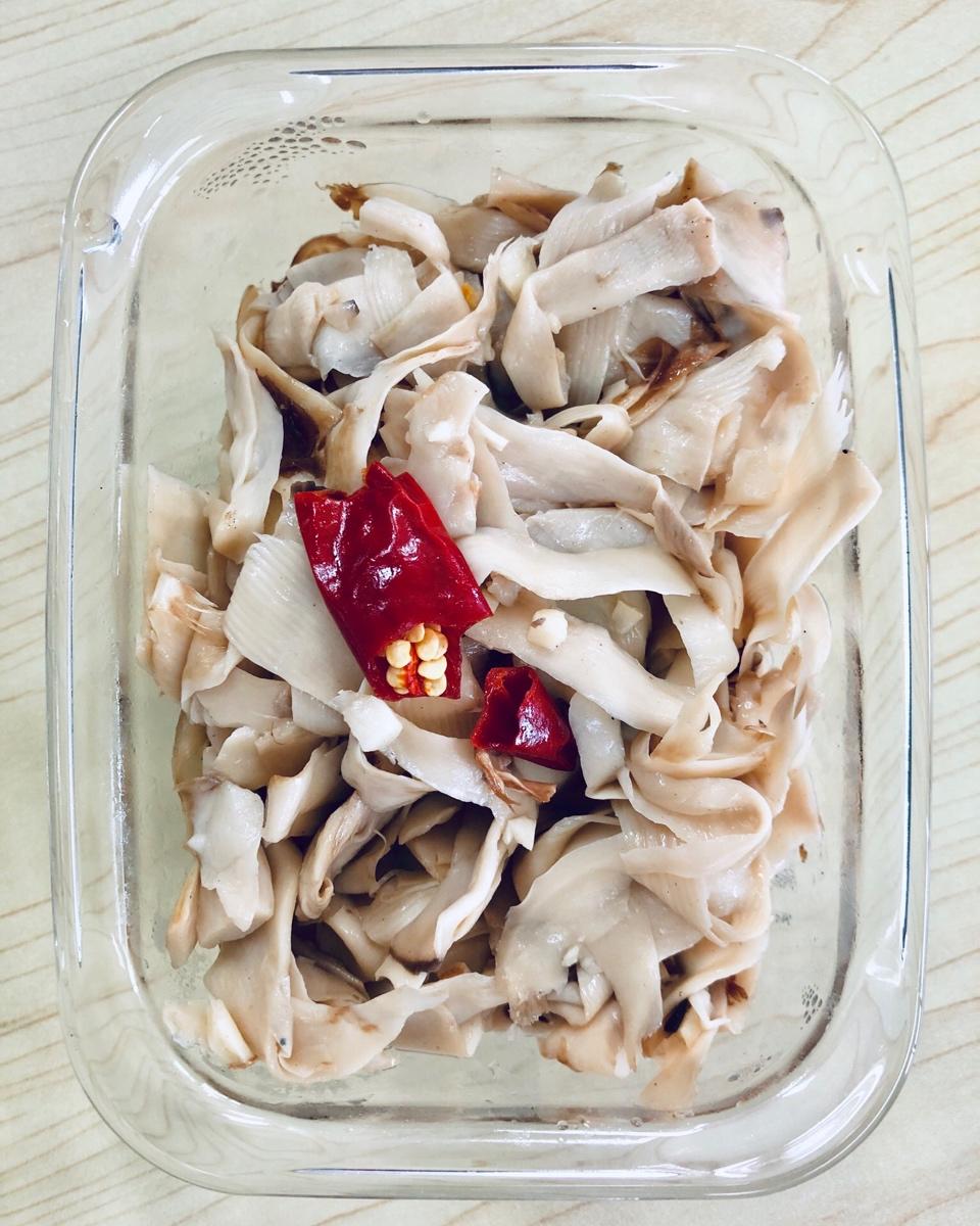 干煸手撕杏鲍菇