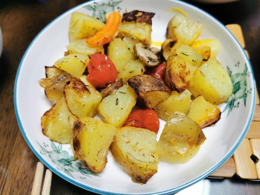 迷迭香烤土豆【妞的食记】