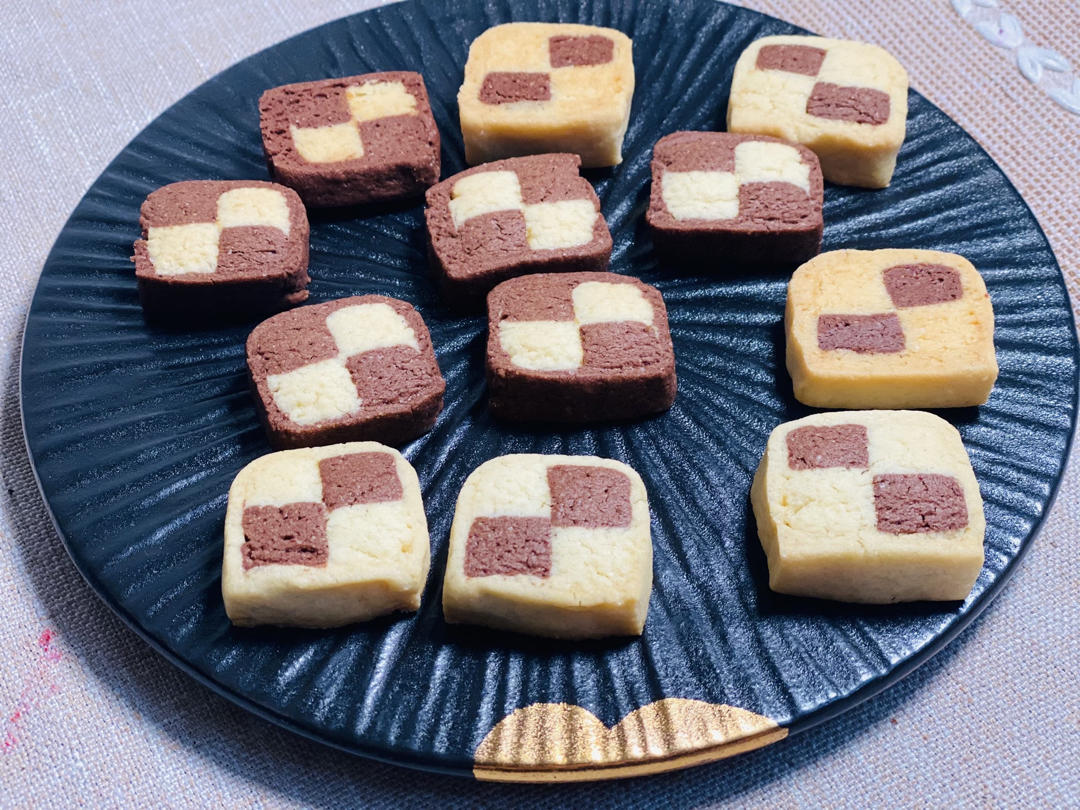 双色小棋格饼干
