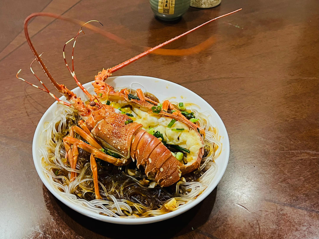 蒜蓉粉丝蒸龙虾（小青龙）
