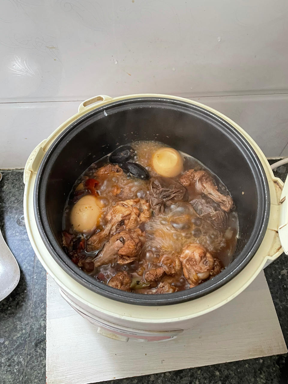 爆好吃的卤鸡腿 卤蛋❗电饭煲 炒锅都可以做~