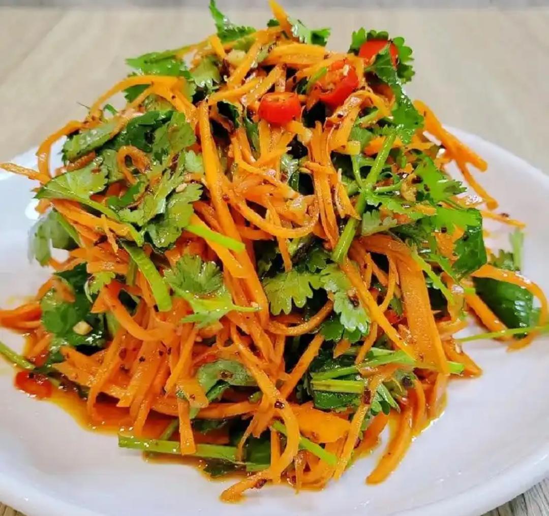 家常凉拌粉丝胡萝卜🥕的做法