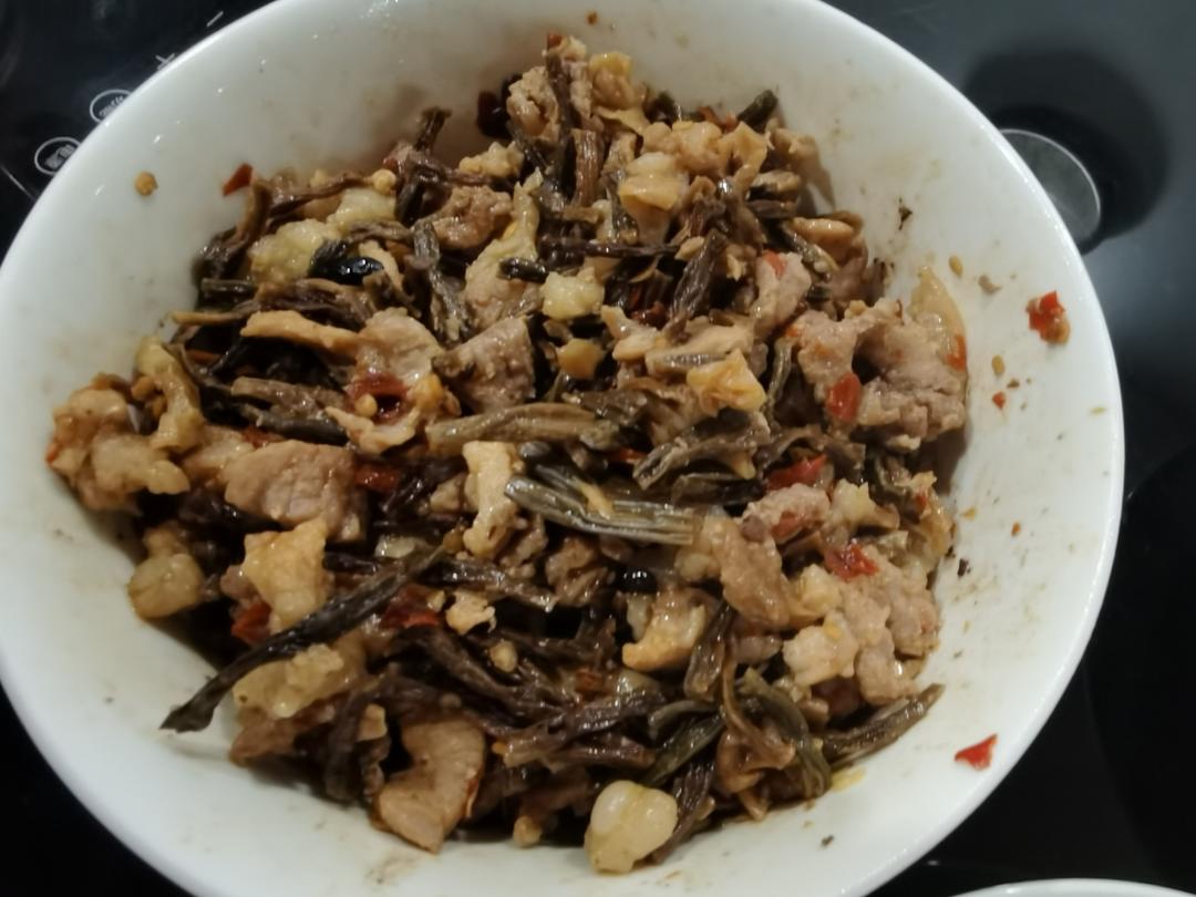 下饭家常菜~干豆角蒸肉