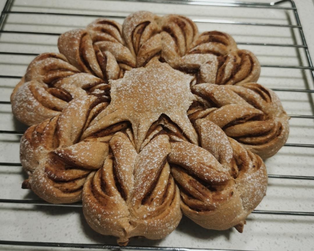 无油低糖全麦枣泥雪花面包