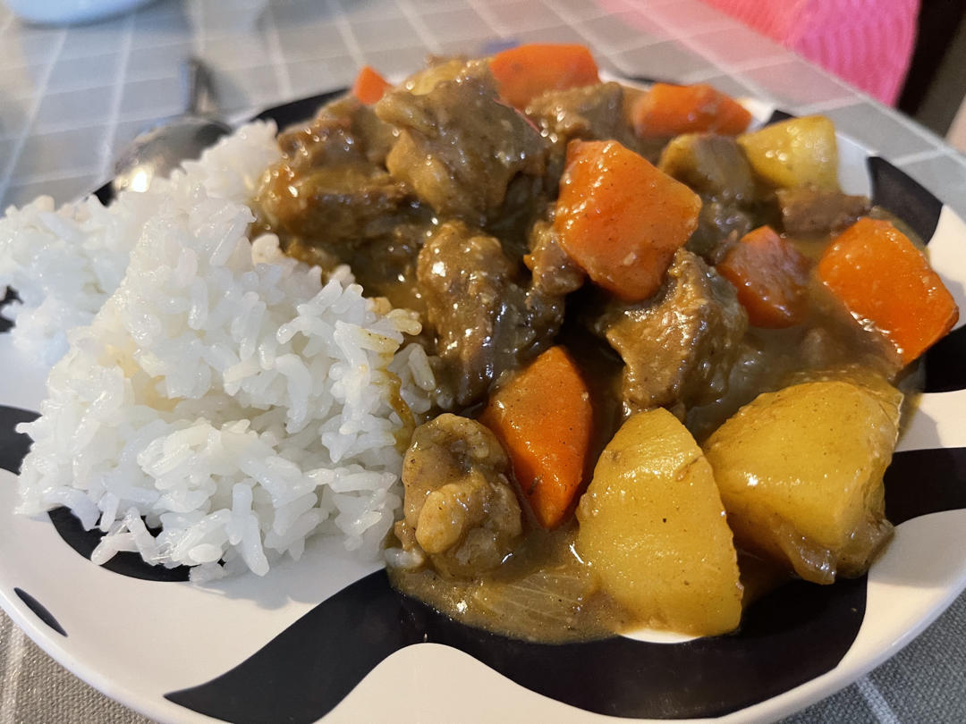 咖喱牛腩